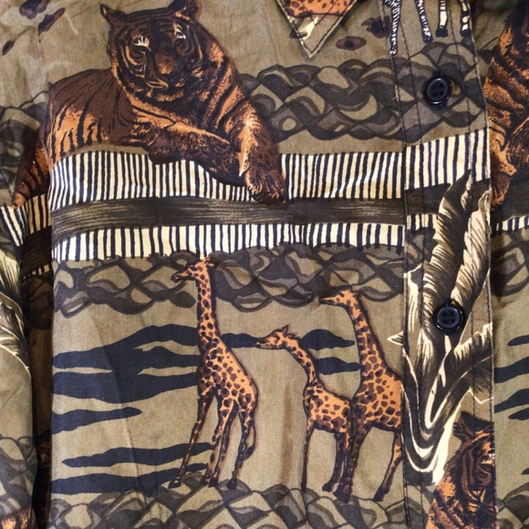 metro exspress womens button up shirt brown size Medium silk animal print safari - Picture 7 of 11